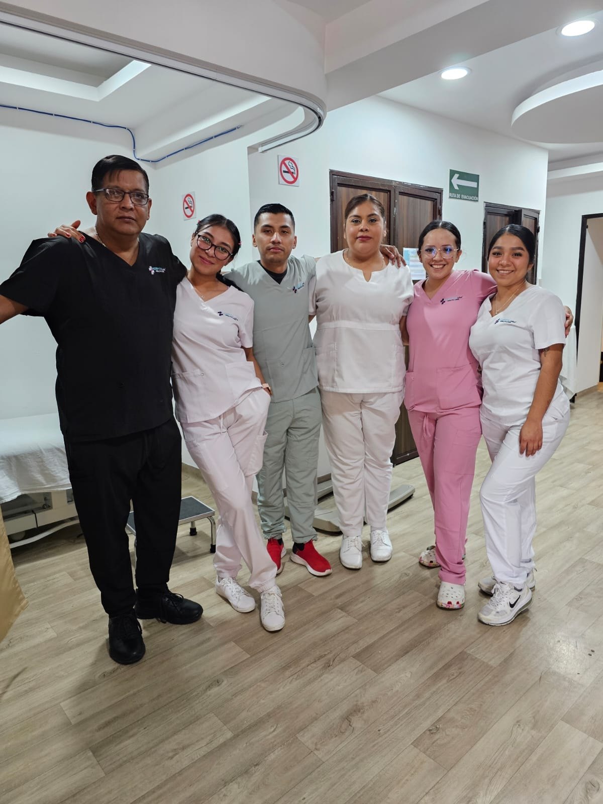 Equipo de Medical Femm en sus instalaciones